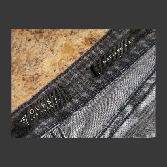 Guess Marilyn 3 Zip Skinny Ankle Zipper Jean in Fade Black Wash sz 26 - Picture 6 of 8